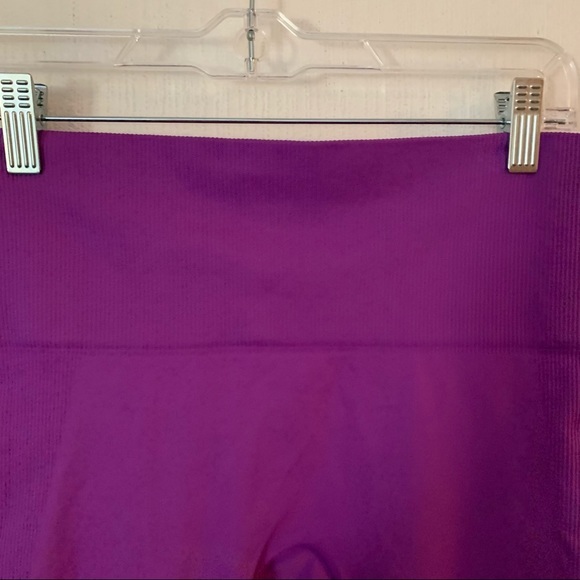 Tla x Bandier Leggings purple - Picture 5 of 6